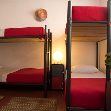 Saman Hostel Медельїн Екстер'єр фото